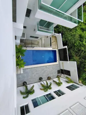 Piscina en o cerca de Villa Yolanda