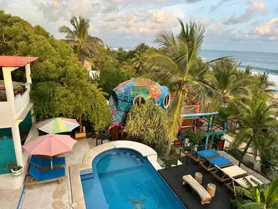 Piscina en o cerca de Beachfront Paradise Boutique Hotel - Sky Room