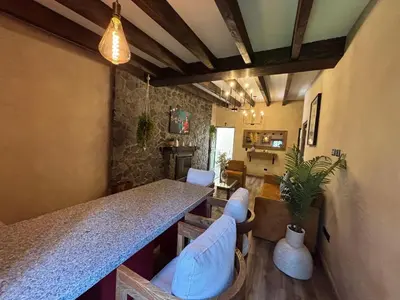 Zona de estar de Sasha: Tu refugio fascinante en ValQuirico.