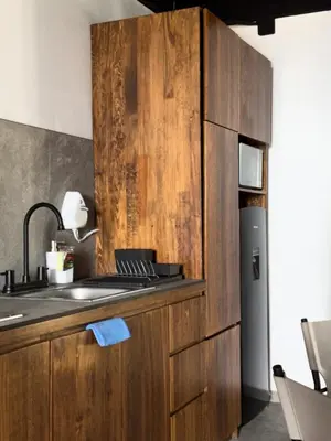 Una cocina o zona de cocina en Upscale 2BR 2BA Apt w incredible Mountain Views