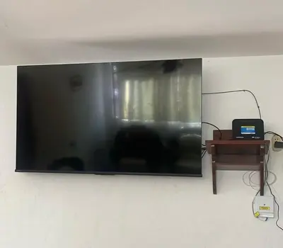 Una televisión o centro de entretenimiento en Casa Xicarú complete