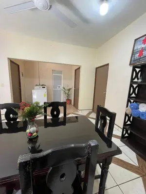 Plano de confortable casa de 3 habitaciones con aire acondicionado