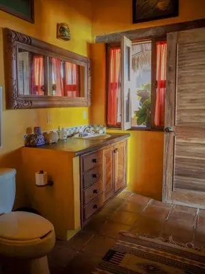 Una cocina o zona de cocina en Unique Mexican Charm Cliffside Villa Casa Linda