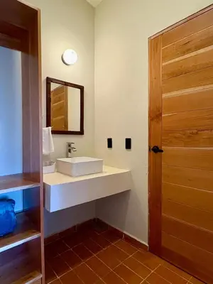 Un baño de Cabañas Las Camelias