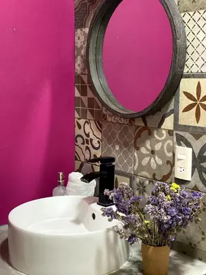 Un baño de 2-Beds Loft in Oaxaca - Steps from Downtown