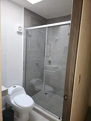 Un baño de Villa Residencial con Piscina y Club de Playa 3 Hab