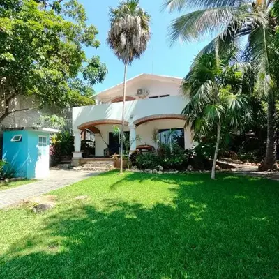 Casa Los Mangales