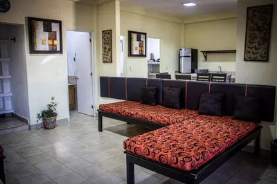 Una cocina o zona de cocina en Departamento con servicio de hotel