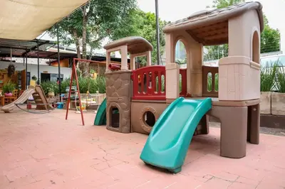 Zona de juegos infantil en Fresia habitación privada con encanto oaxaqueño