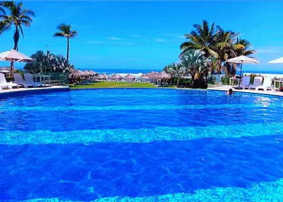 Piscina en o cerca de Departamento en zona Diamante a 3 minutos del mar