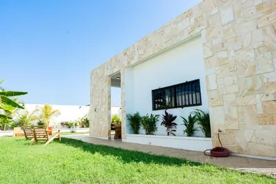Jardín al aire libre en Casa Yuu - Pool and Private Garden near the sea