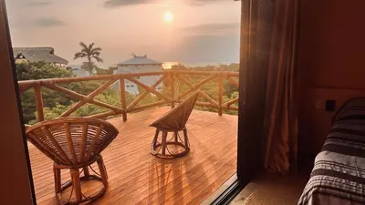 Un balcón o terraza de Luxury Ocean View Villa