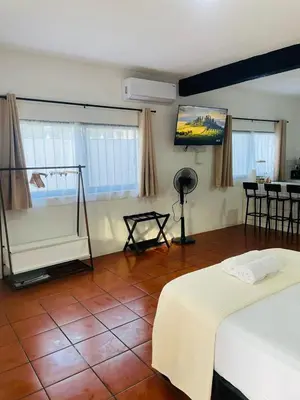 Una televisión o centro de entretenimiento en Punta Teresita Cacao, inmejorable ubicacion