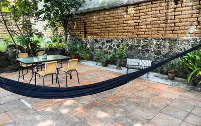 Jardín al aire libre en Shanti Home