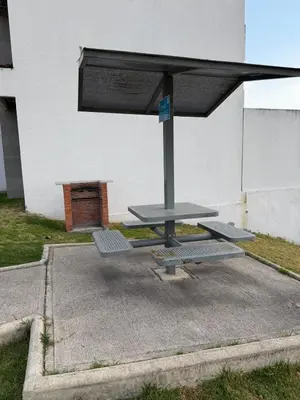 Instalaciones para jugar al ping pong en Departamento nuevo en Puebla o alrededores