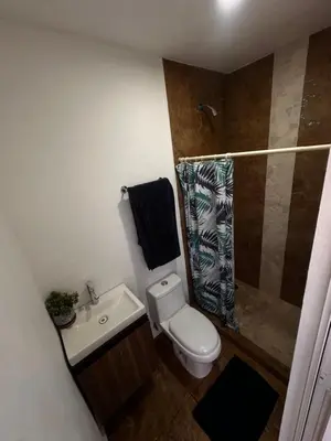 Un baño de Casa universo