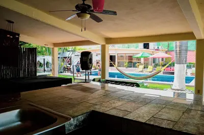 Piscina en o cerca de La Palma Yatzil