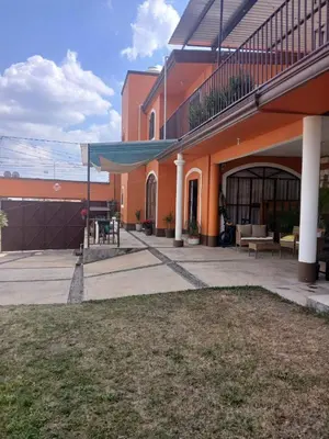 Edificio en el que se encuentra la habitación en casa particular