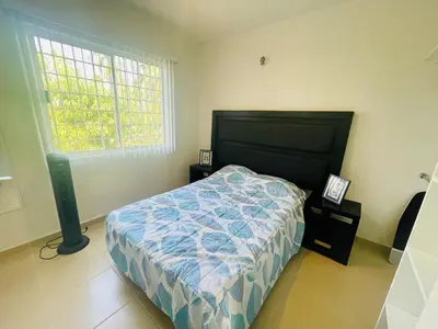 Cama o camas de una habitación en Acapulco Vibes - Departamento con Alberca Cerca de Punta Diamante