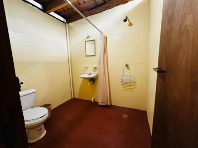 Un baño de Suites Costa Madéro - Punta Zicatela