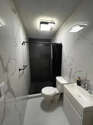 Un baño de Loft Moderno y Acogedor