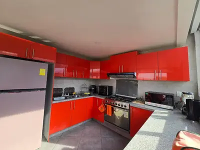 Una cocina o zona de cocina en Amplio departamento