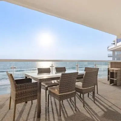 Ocean Front Acapulco - 3BR APT con vista al mar y playa privada