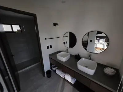 Un baño de Estudio a pasos de playa Santa Cruz