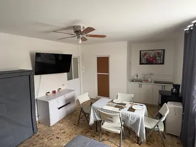 Una cocina o zona de cocina en Departamento Estudio C3 Centrico La Casona