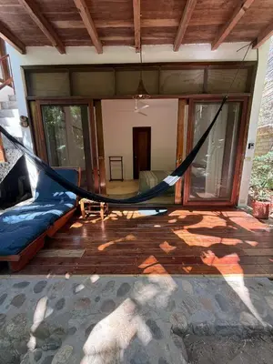 Un patio o zona al aire libre en la baxada mazunte