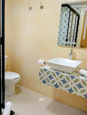 Un baño de Casa Guadalupe Robles