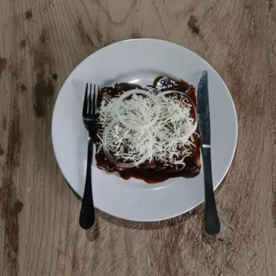 Comida en o cerca de este camping