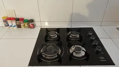 Una cocina o zona de cocina en HABITACION PRIVADA CON AC, WiFi, TV, COCINA, BAÑO Y ESTACIONAMIENTO