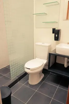 Un baño de Hostal Kahlo - El sol y el viento- 4 personas