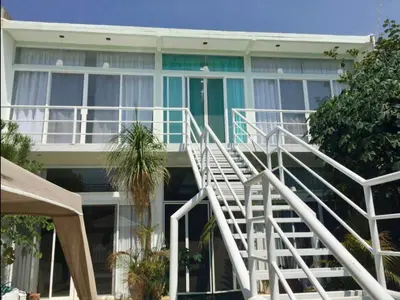 Edificio en el que se encuentra el apartamento
