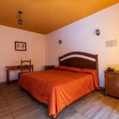 Mesón Real Hotel & Suites