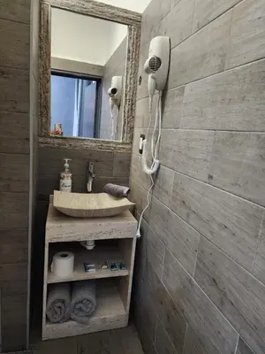 Un baño de Departamento 5 Céntrico con WiFi y estacionamiento