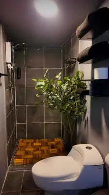 Un baño de The Mercedes Room