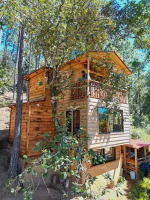 Edificio en el que se encuentra el chalet de montaña