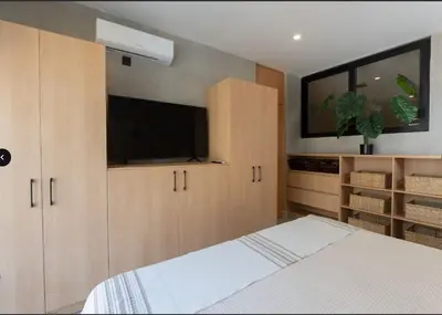 Cama o camas de una habitación en Best of Both Worlds Close to Sta Cruz but QUIET