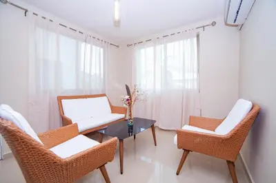 Zona de estar de Newly renovated apartment with pool