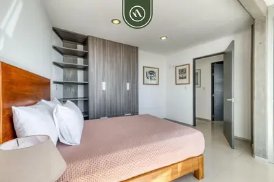 Cama o camas de una habitación en 3 BR Condo - Panoramic Views - 5 Min to Downtown