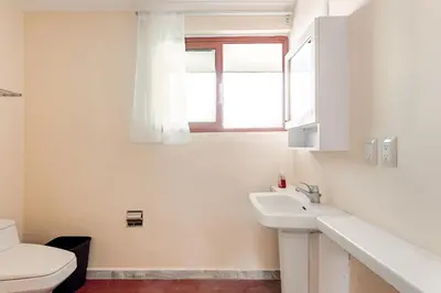 Un baño de Private villa, 6 bedrooms, 2 pools with views