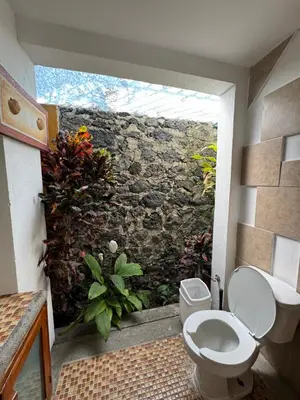 Un baño de Residencia privada de 10 habitaciones para 20 personas