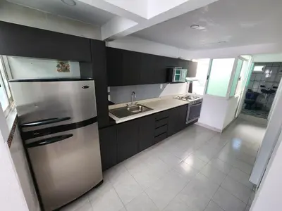 Una cocina o zona de cocina en Suite 2 blocks from Estadio Banorte