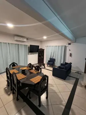 Una televisión o centro de entretenimiento en Posada de Luna 1