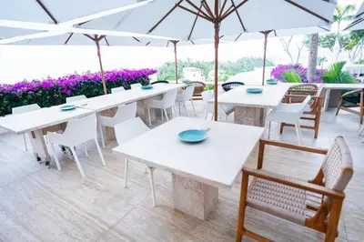 Un restaurante o sitio para comer en Encanto Acapulco
