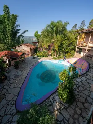 Piscina en o cerca de Cabañas Los Achicuales