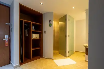 Un baño de Holiday Inn Puebla Finsa by IHG