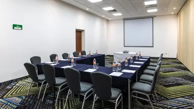 Zona business o sala de conferencias en Holiday Inn Express Puebla by IHG